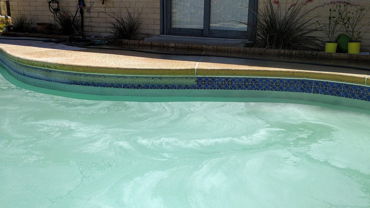 Blasting Pool Tile with Kieserite